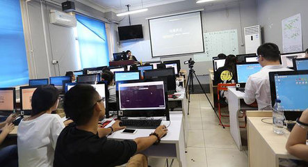 探索Java語(yǔ)言的核心優(yōu)勢(shì)——濰坊計(jì)算機(jī)技術(shù)培訓(xùn)的明智之選